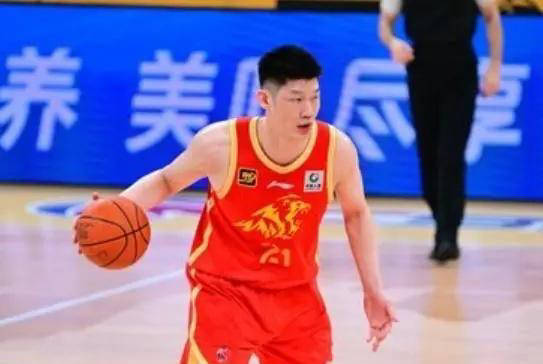 广厦队表现出色，逆转战绩向前迈进的简单介绍